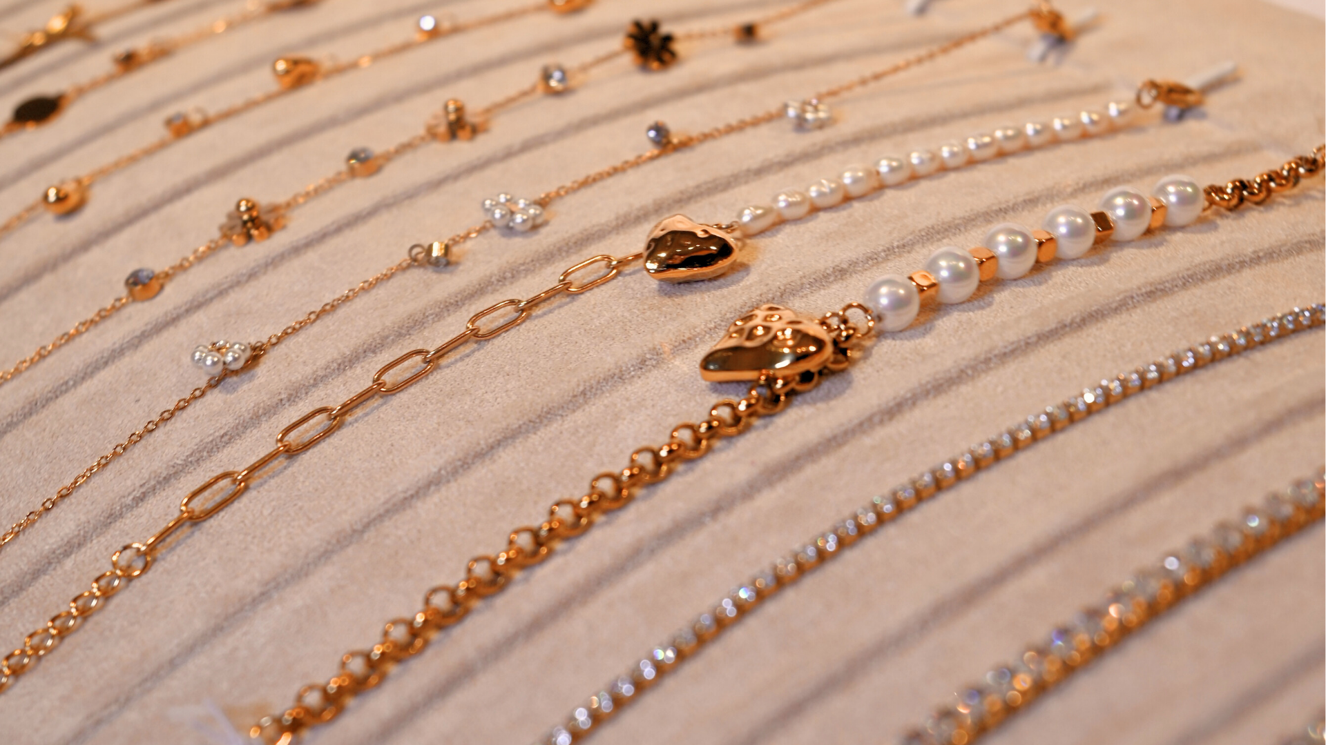 Collares