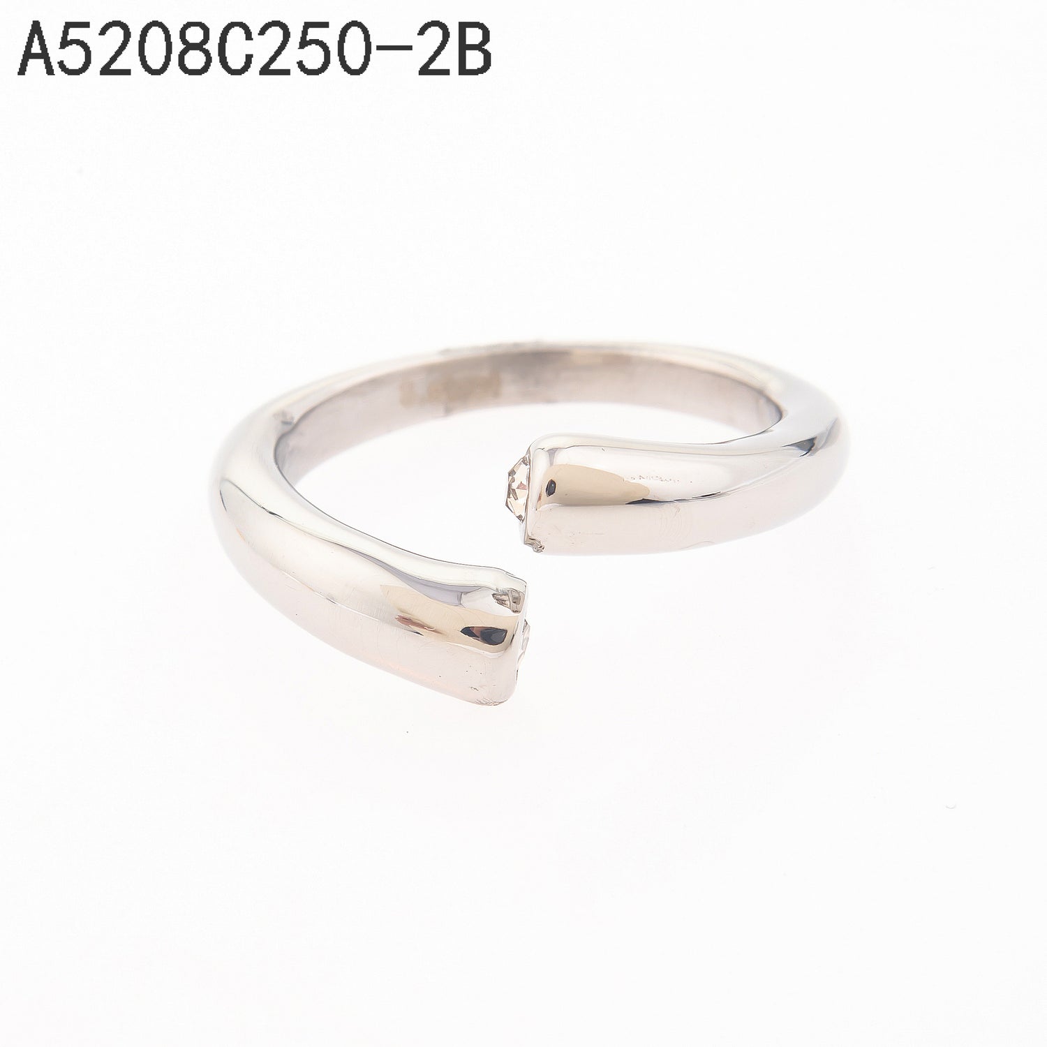 Anillo de circón