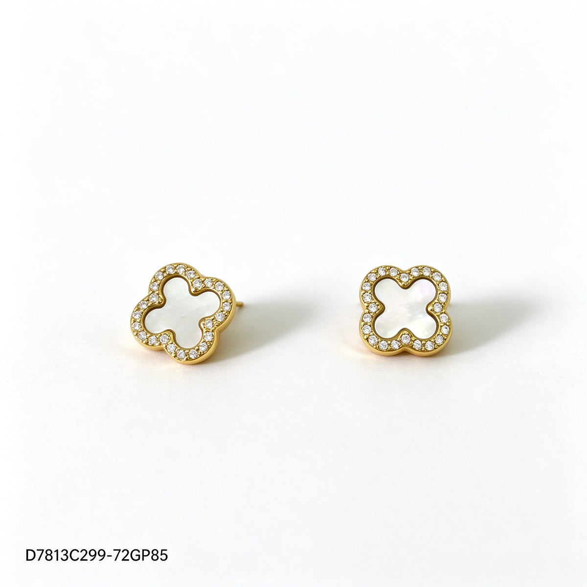 Pendientes Zirconia blanca Dorado con Perla Trébol de varias hojas