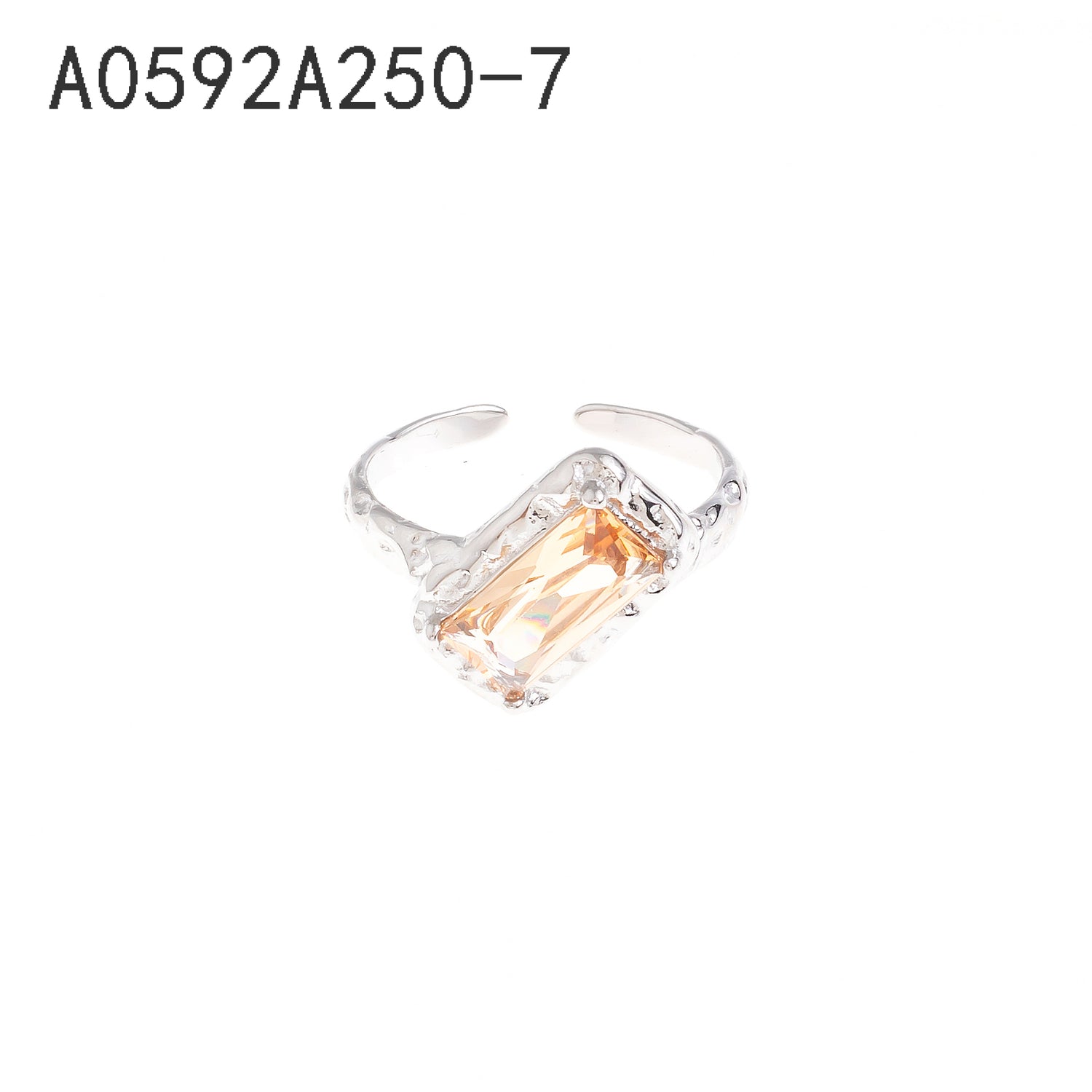 Anillo Radiant Crystal Edge